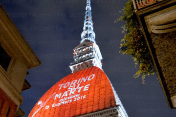 Proiezione sulla Mole Antonelliana