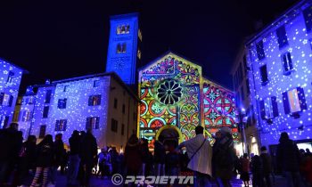 Projection on church mapped respecting the architecture