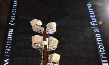 Installazione in esterno di proiettori architetturali